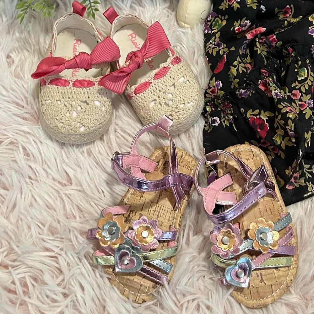 Rising Star Cream Pink Bow Crochet Flats & colorful Sandals baby sz 2